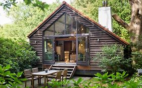 Landgoed Dennenholt, huizen De Nink, The Cottage en Treehouse Studio